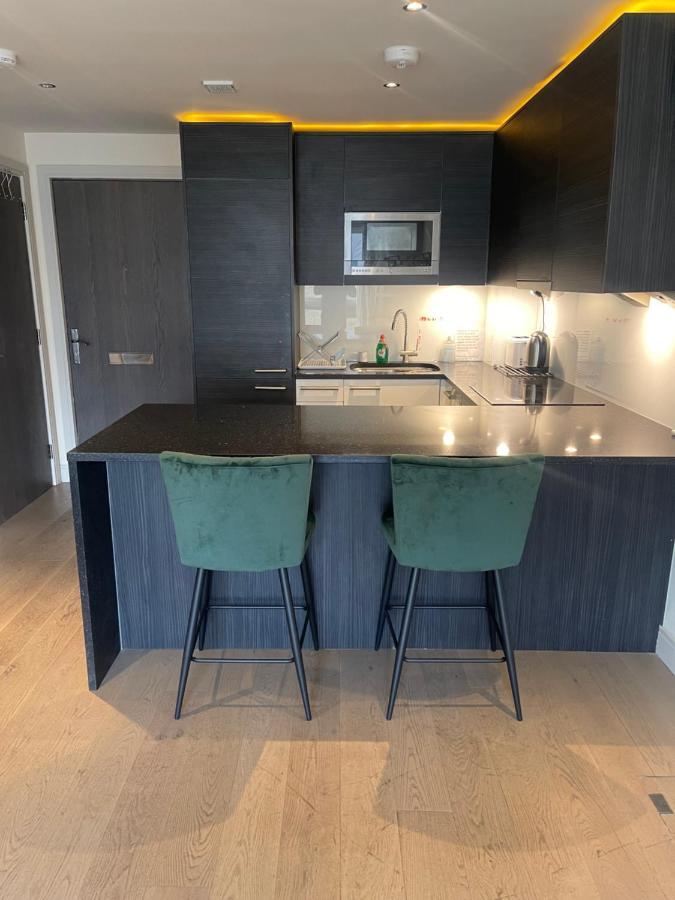 Imperial Wharf Chelsea Apartment Octavia House ロンドン エクステリア 写真